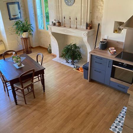 Les Ganivelles Apartment Saint-Dizant-du-Gua Ngoại thất bức ảnh